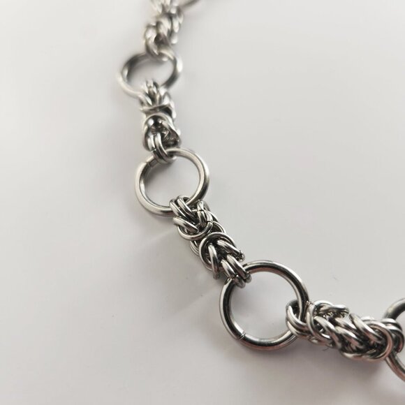 Vintage gothic chainmaille hoop silver choker necklace ✦ chunky chain necklace ✦ - Picture 8 of 8